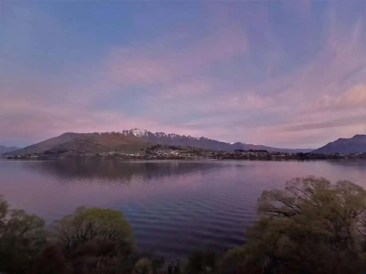 Take a Couples Staycation with These Romantic Staycation Ideas for Couples