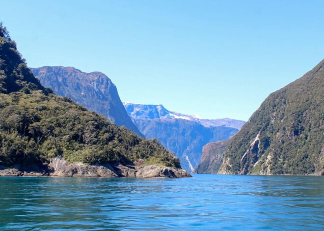 Te Anau to Milford Sound Road Trip